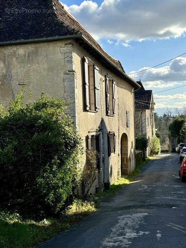 Maison à SAUVETERRE-DE-BEARN