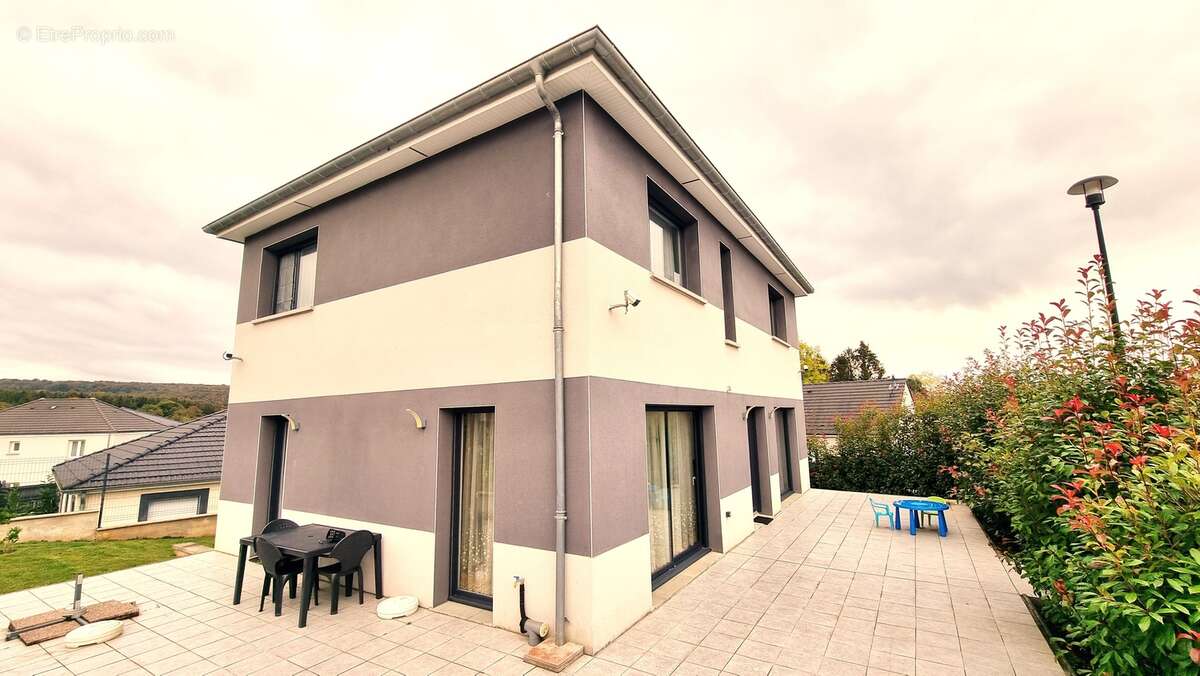 Maison à CHARLEVILLE-MEZIERES