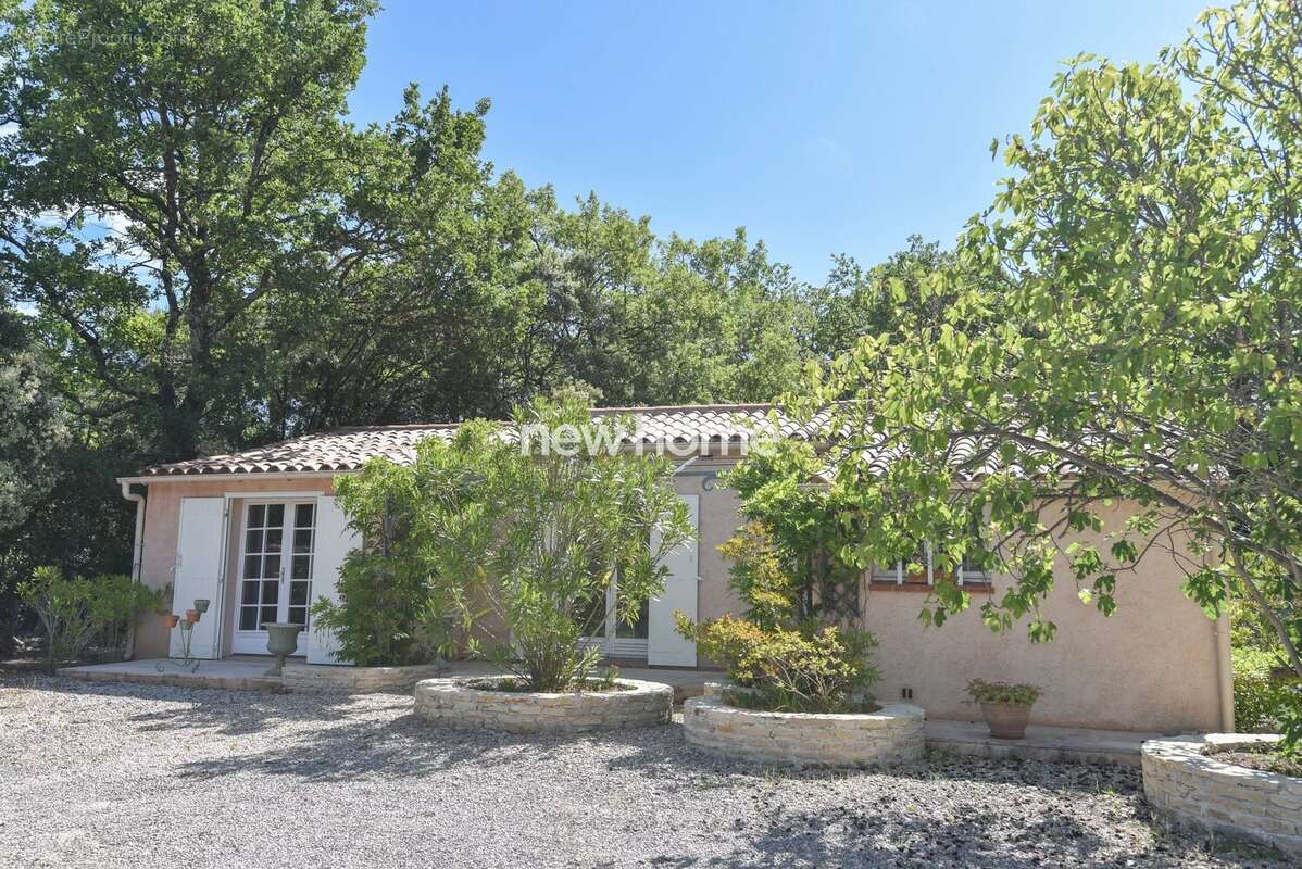 Maison à LORGUES