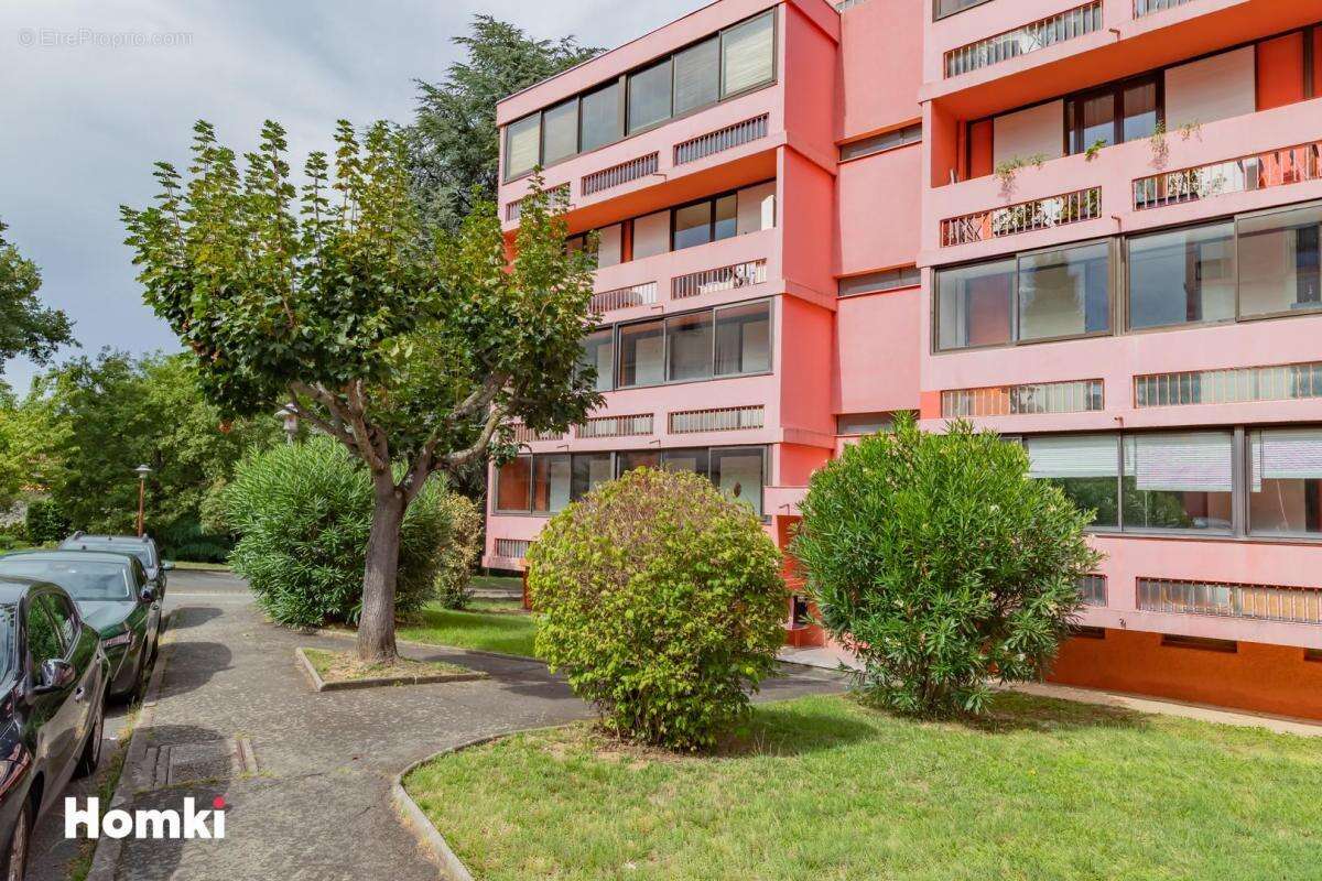 Appartement à RAMONVILLE-SAINT-AGNE