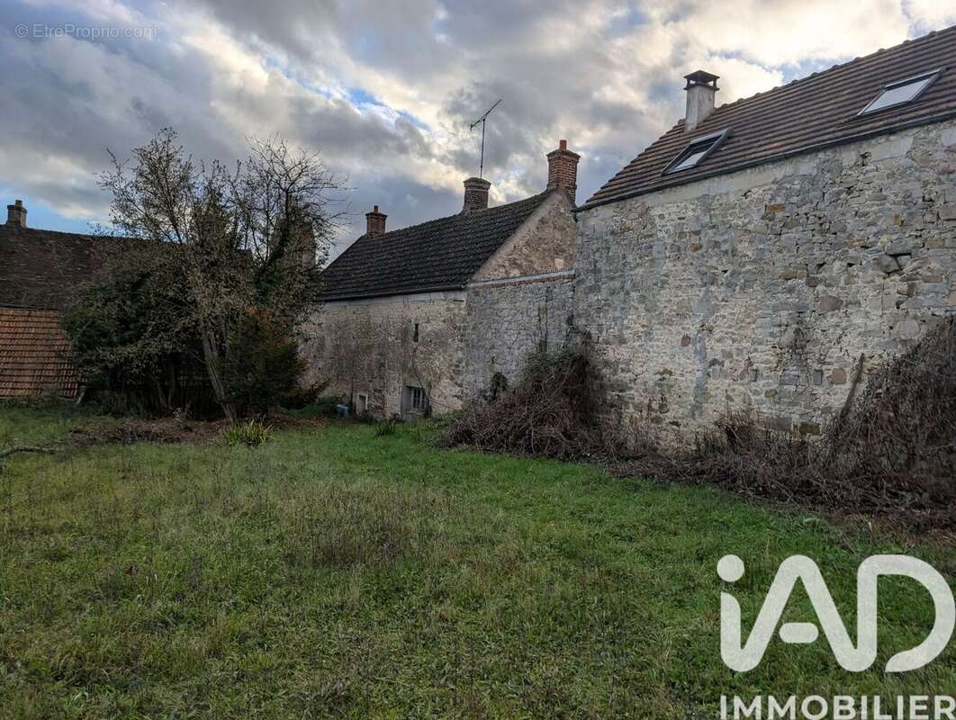 Photo 2 - Maison à VIDELLES