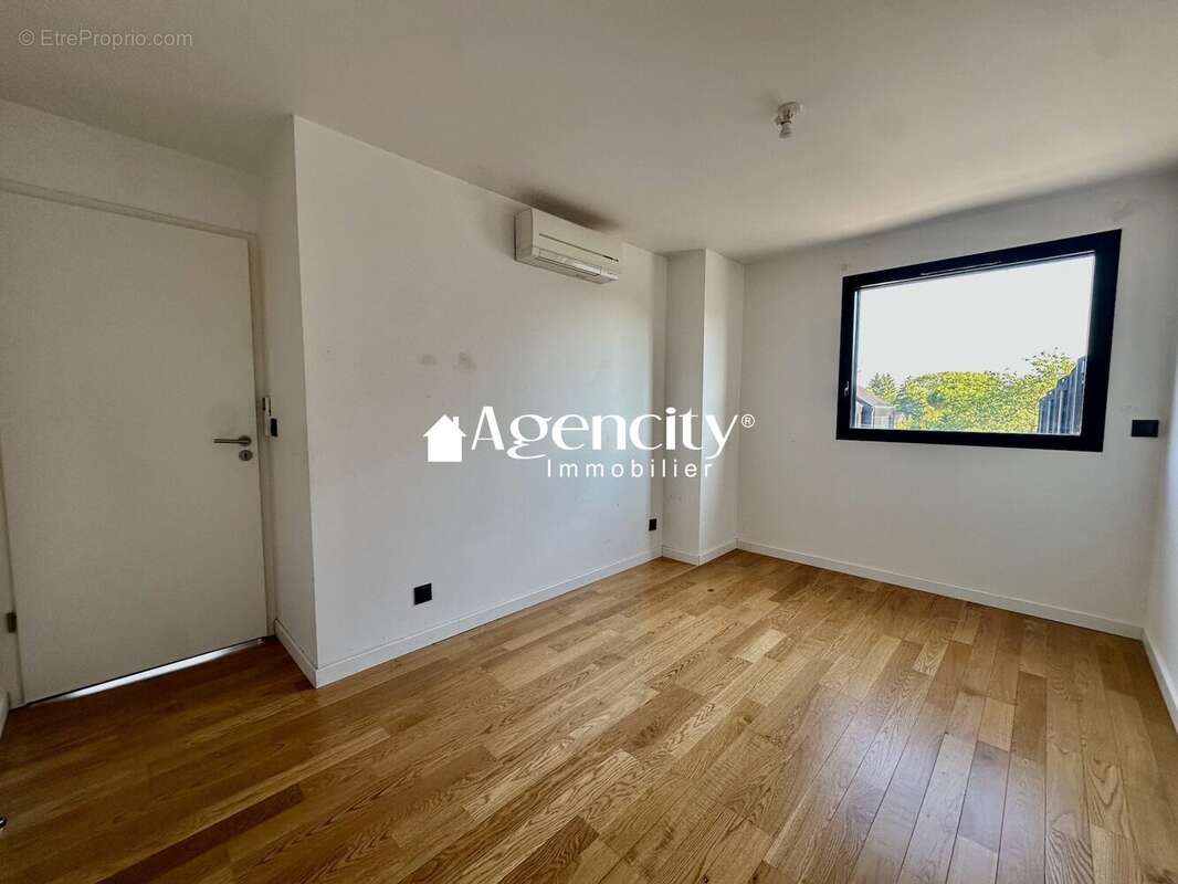 Maison à LAGNY-SUR-MARNE