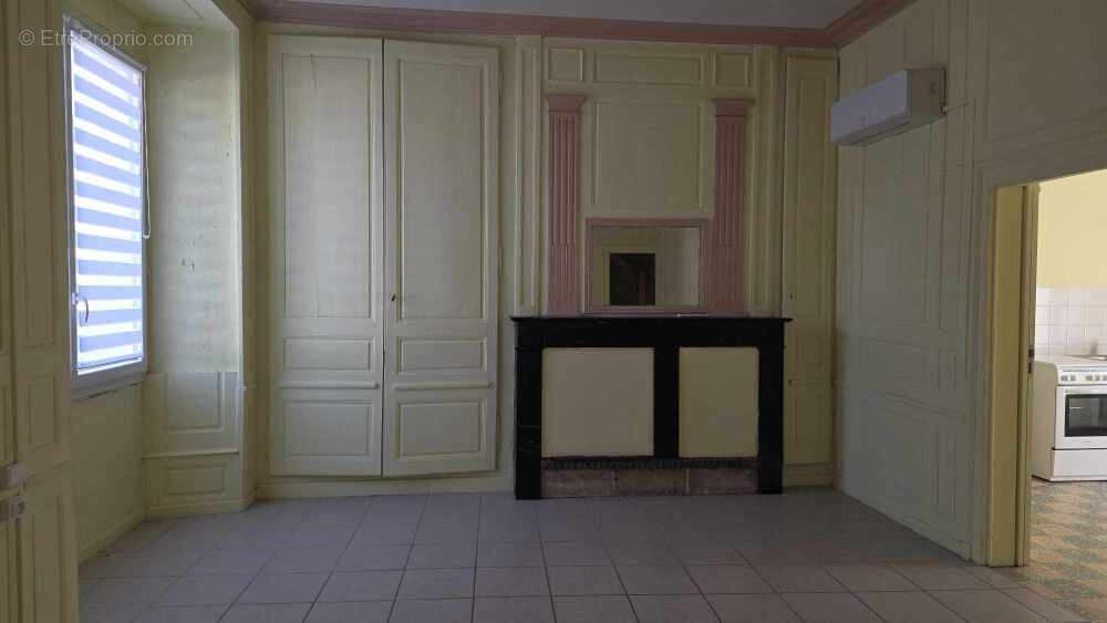 Maison à SAINT-CALAIS