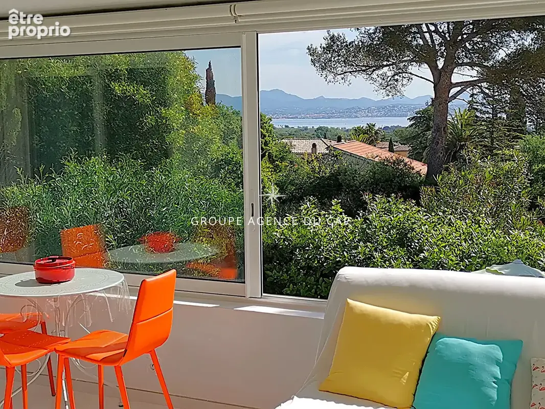 À vendre villa 4 pièces avec vue mer et studio indépendant, 15min a pied du centre ville de saint aygulf - photo 2