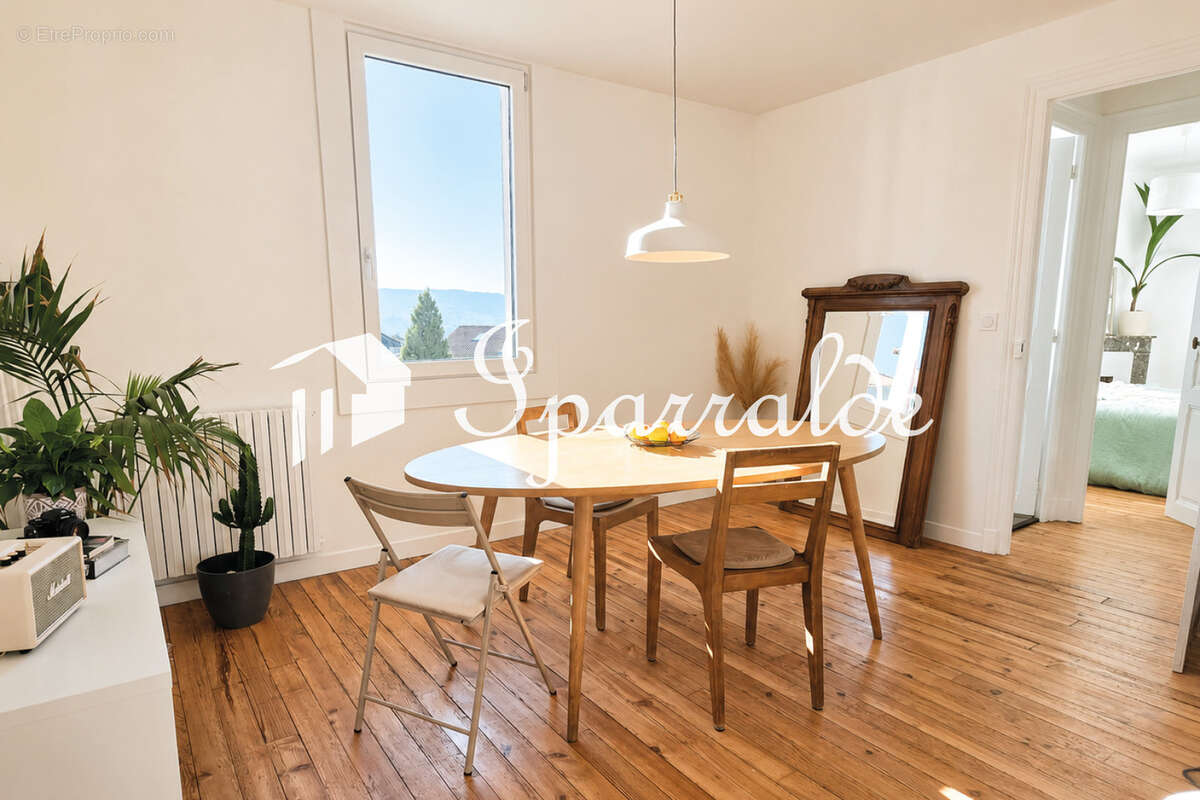 Appartement T3 bis meublé avec balcons   Centre-ville d'Hendaye   74 m2 - photo 19