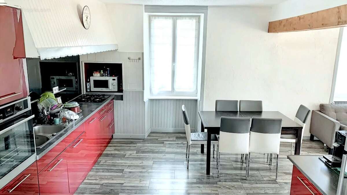 Maison à BUSSIERE-GALANT