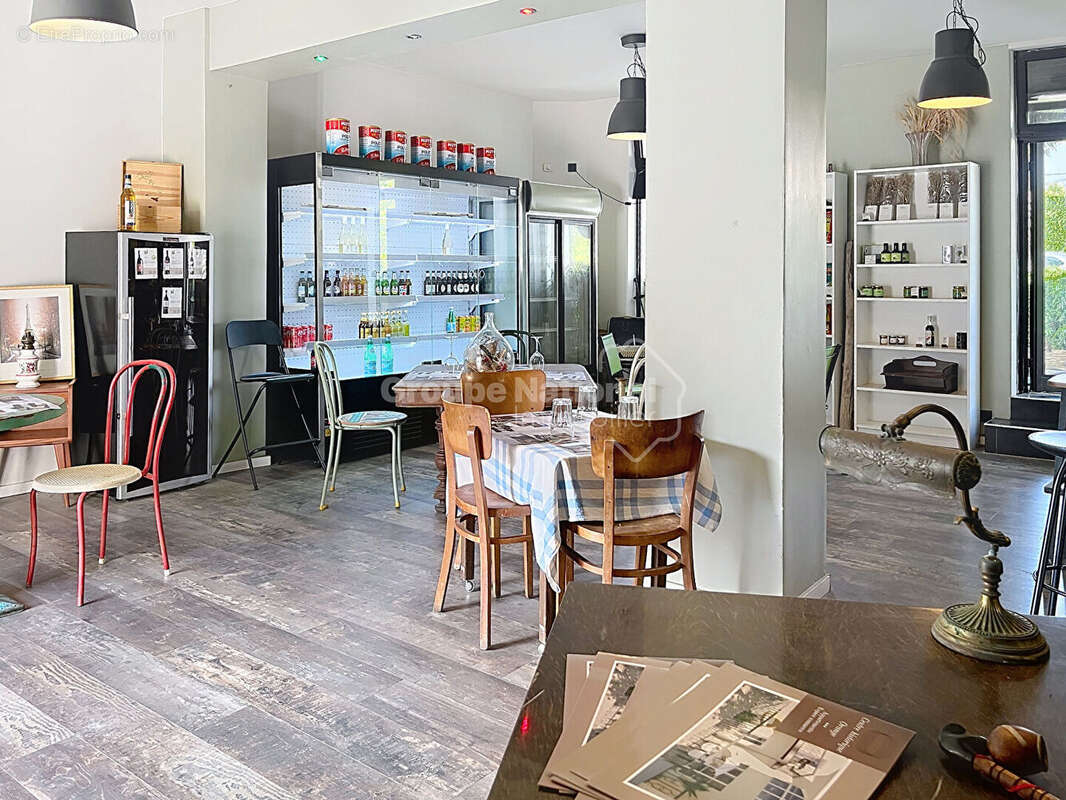 Commerce à L&#039;ISLE-SUR-LA-SORGUE