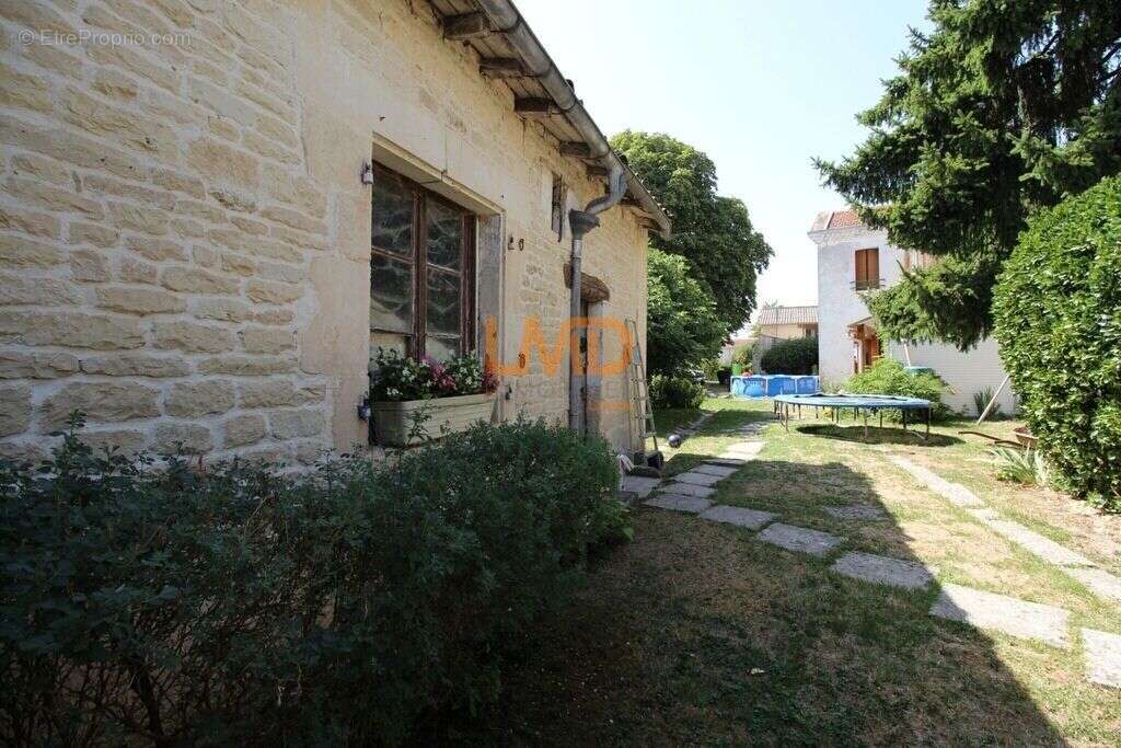 Maison 175 m2 à rafraichir - photo 2