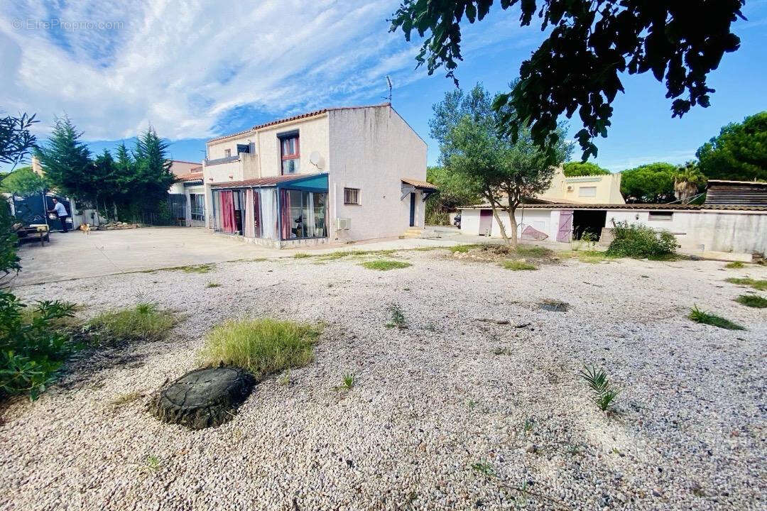 Maison à SAINT-CYPRIEN