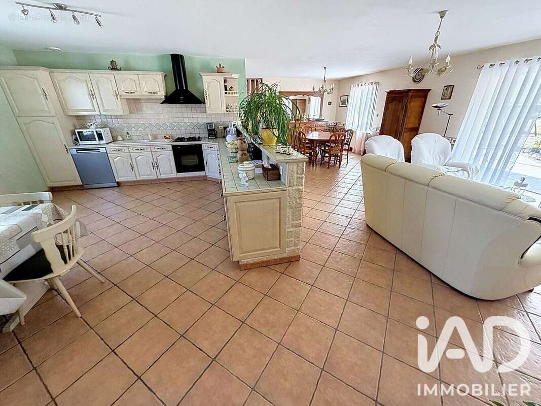 Photo 3 - Maison à CHATILLON-SUR-THOUET