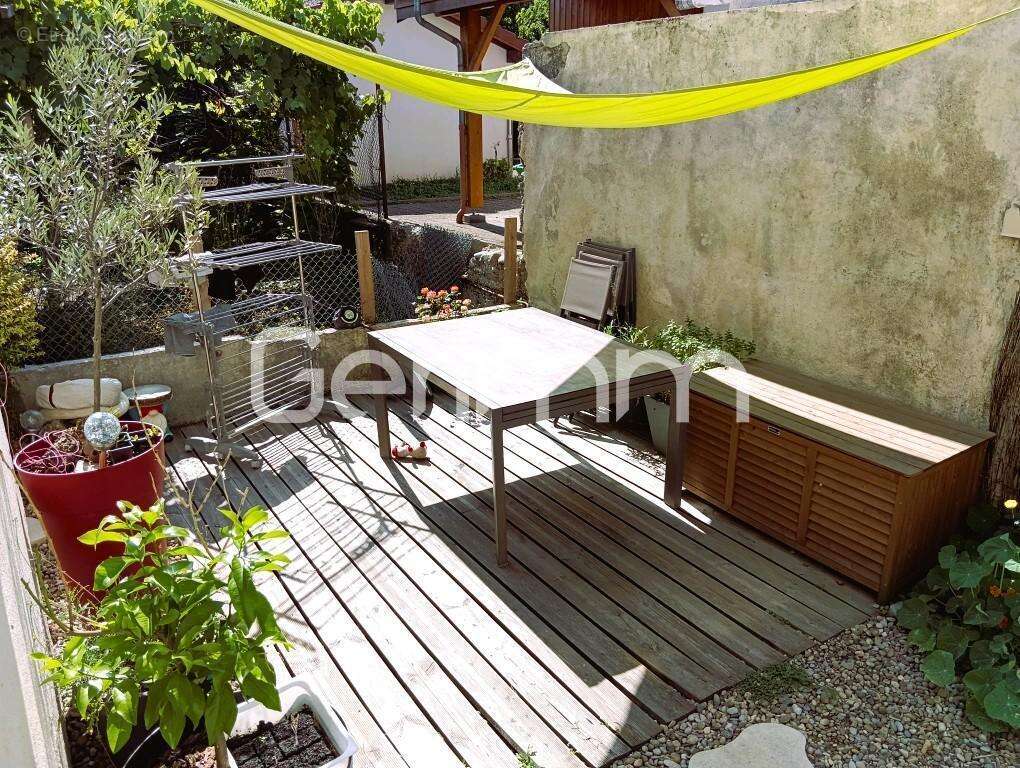 Vente - Maison - 3 pièces + cuisine - 70,66 m² - 219 000 € - LE - photo 3