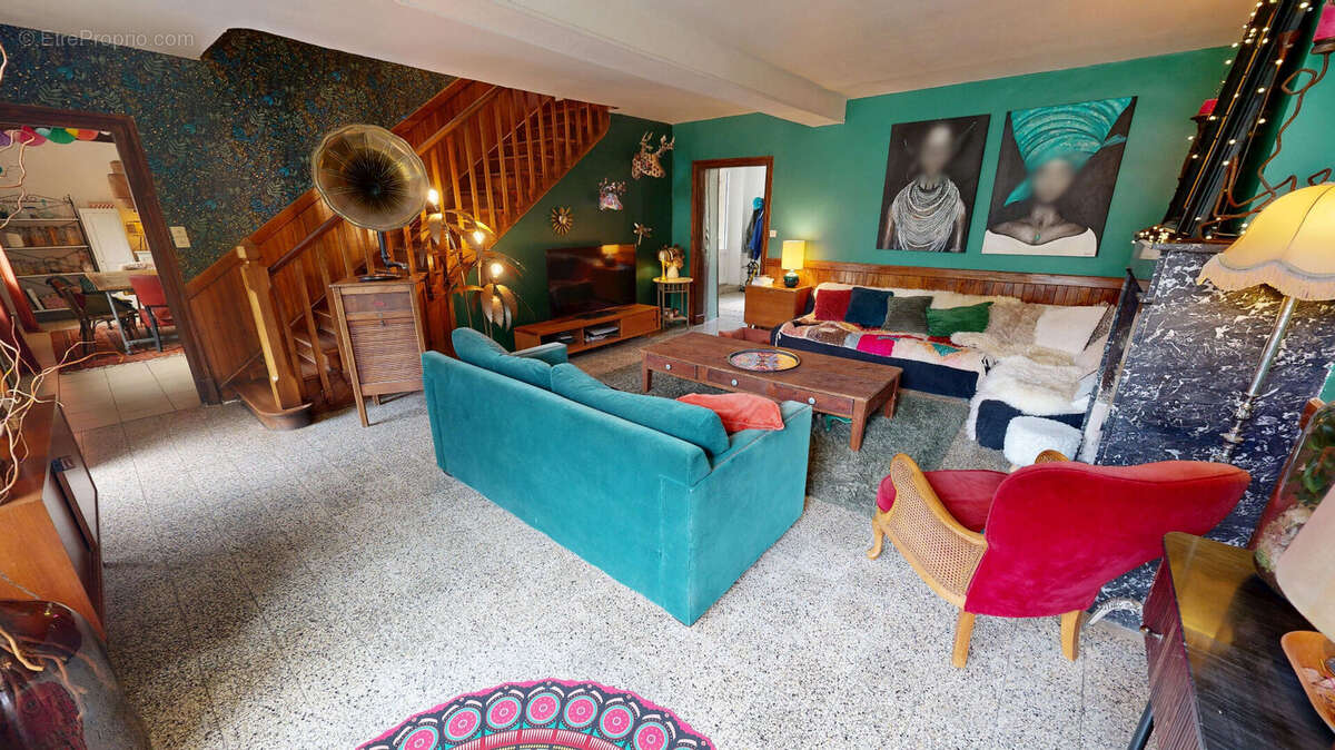 Maison à LES AVENIERES