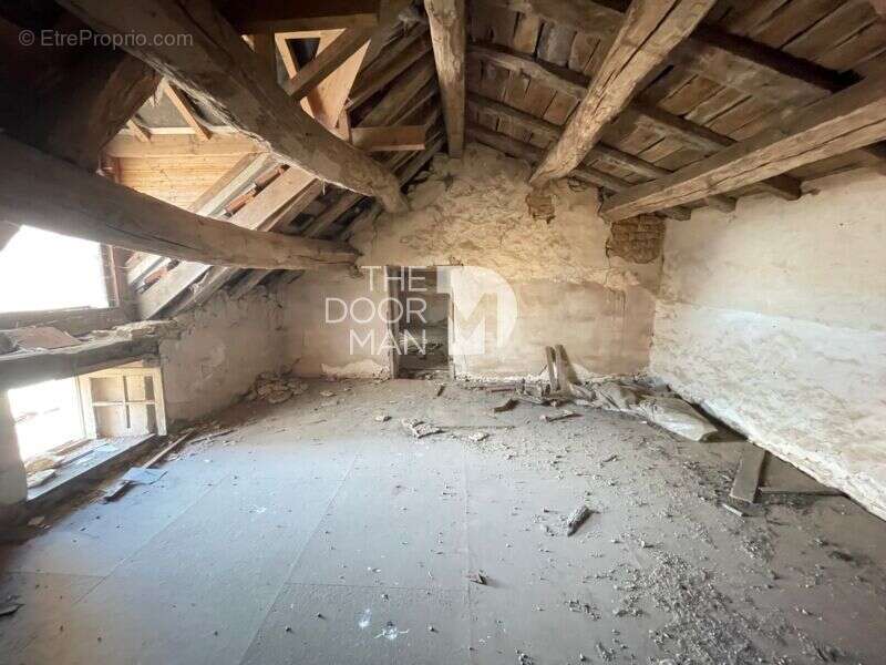 Maison à THOL-LES-MILLIERES