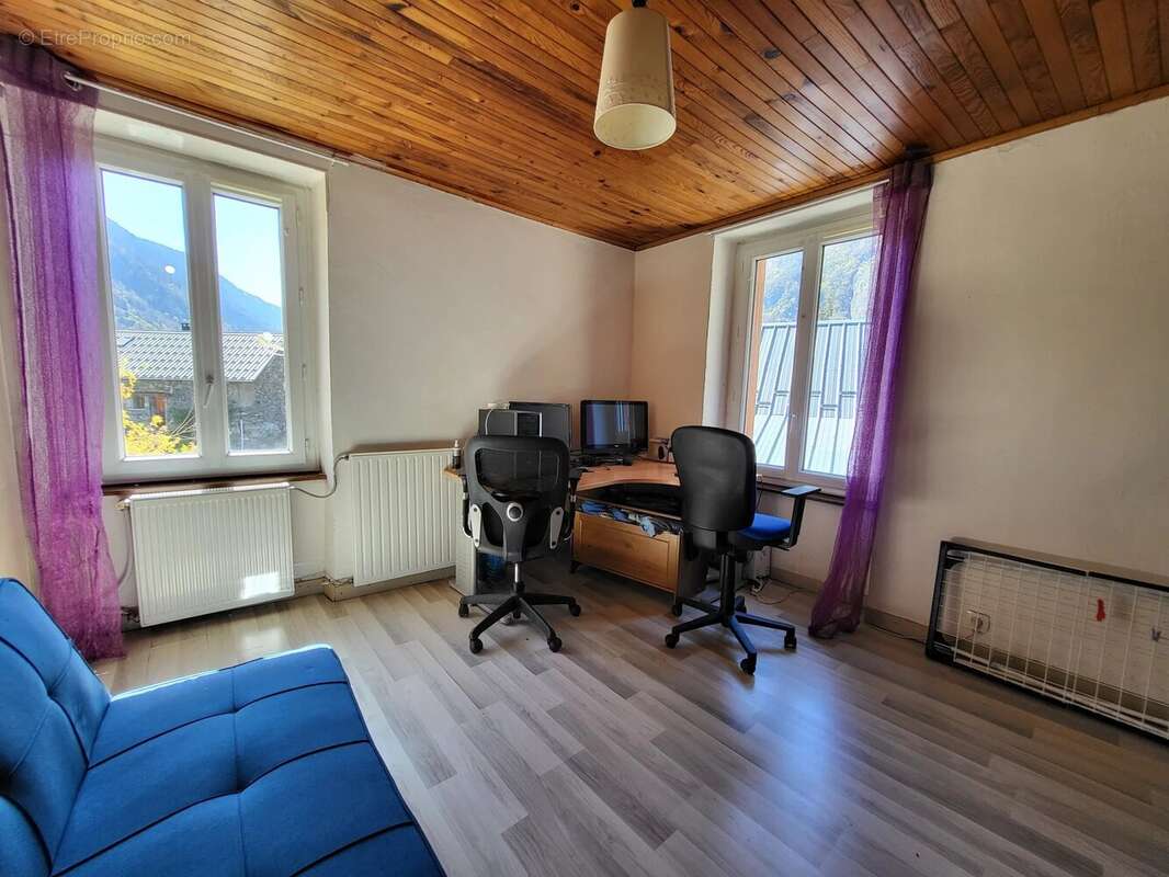 Maison à LIVET-ET-GAVET