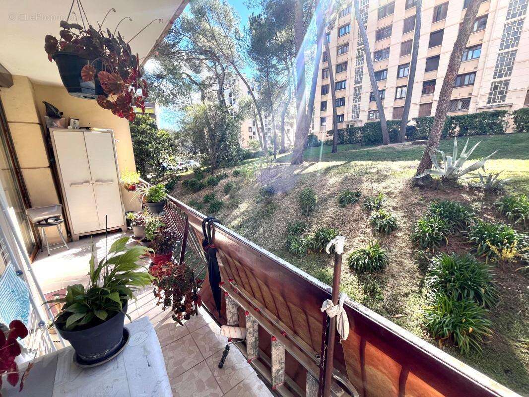 Appartement à LE CANNET