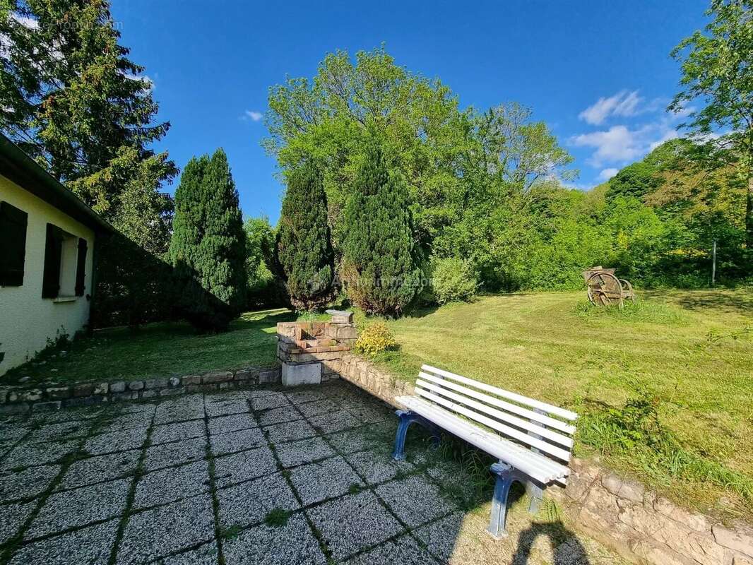 Maison à SOULAUCOURT-SUR-MOUZON