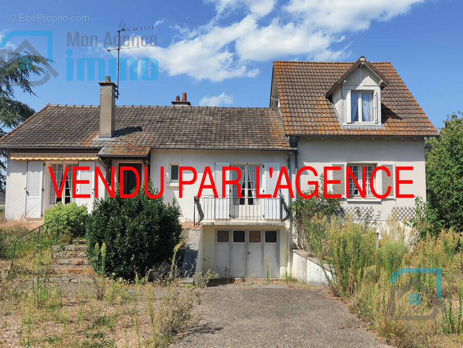 Maison à MEHUN-SUR-YEVRE