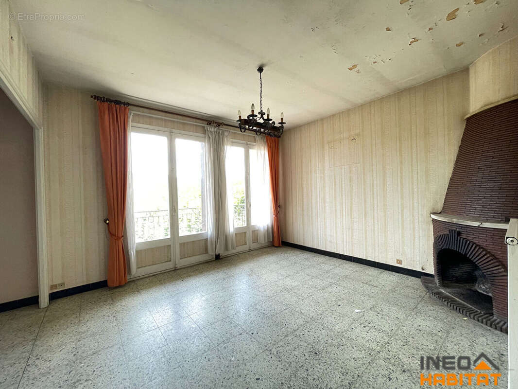 Maison à LA MEZIERE