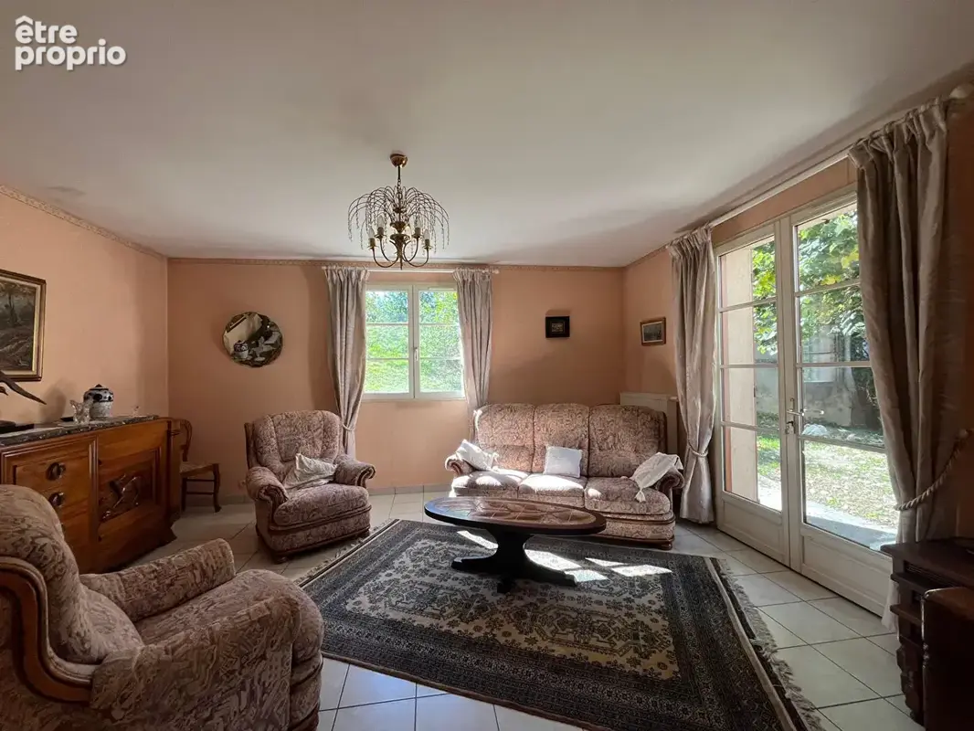 Maison en pierre 161m² avec grange et jardin - photo 2