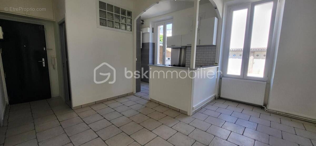 Appartement à CORBEIL-ESSONNES