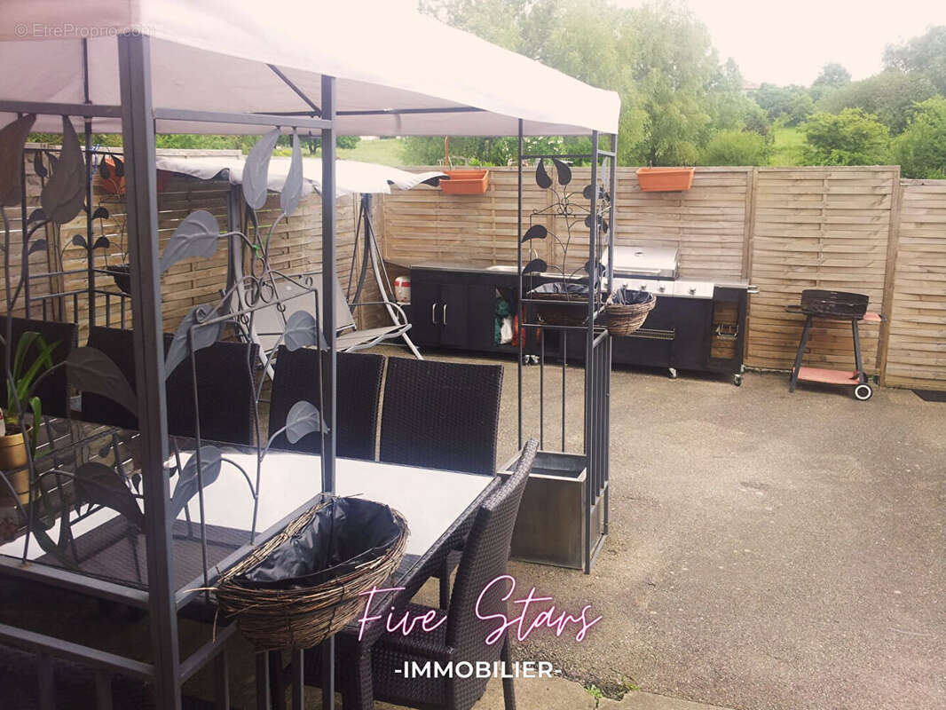 Maison à DOMMARY-BARONCOURT