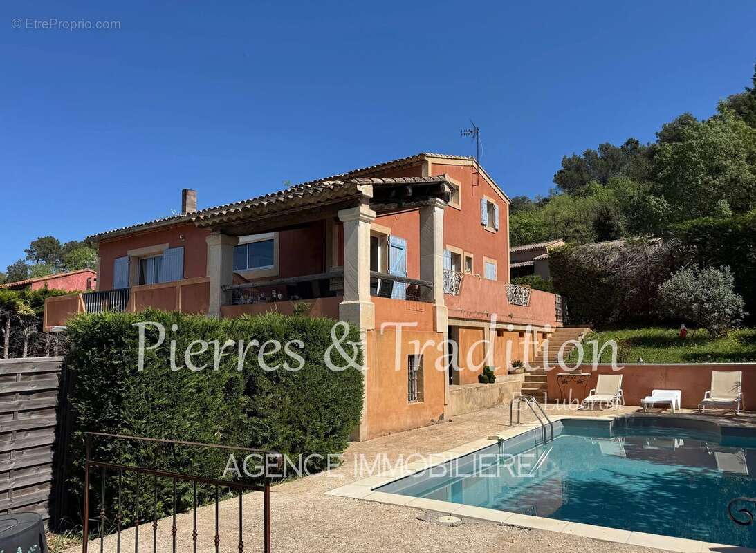 Maison à ROUSSILLON