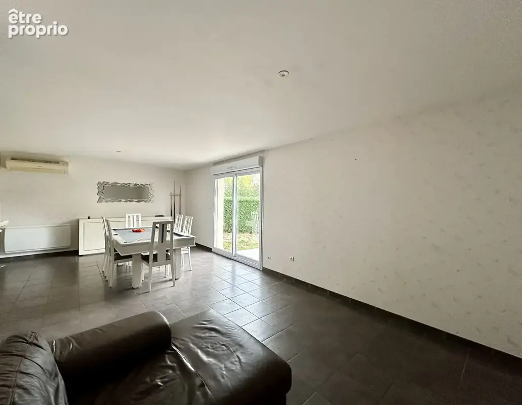 Saint-Pantaléon-de-Larche, plain pied, 3 chambres,100 m2, piscine ! - photo 11