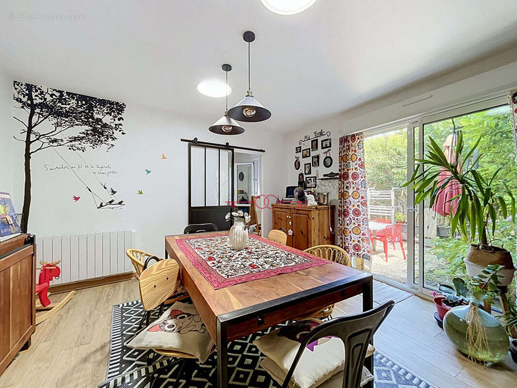 Maison de charme 6 pièces d'environ130 m2 à Vienne-le-Château - photo 9
