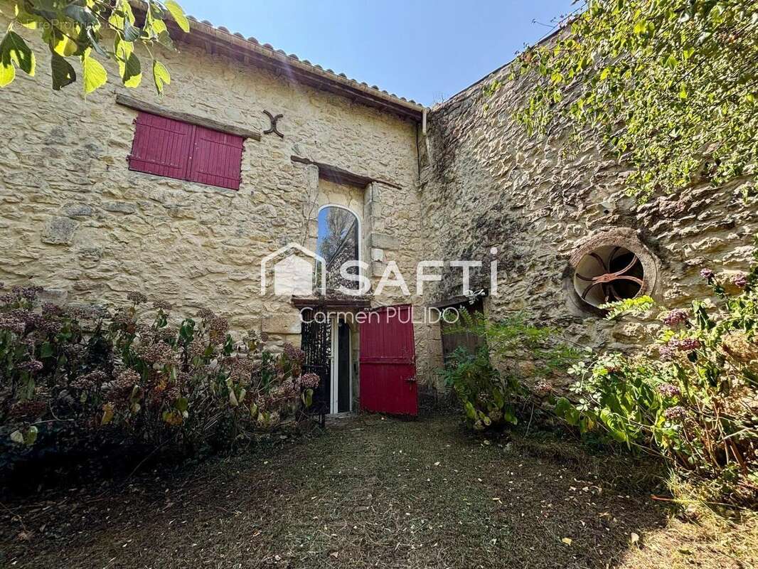 Photo 2 - Maison à CIVRAC-DE-BLAYE