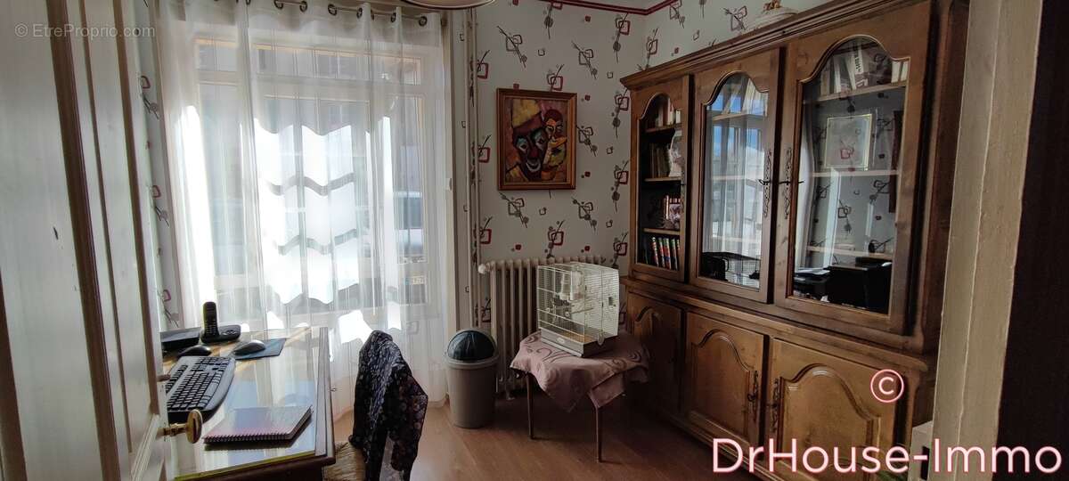 Maison à SIAUGUES-SAINTE-MARIE