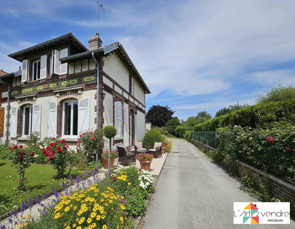 Maison à CHOISY-AU-BAC