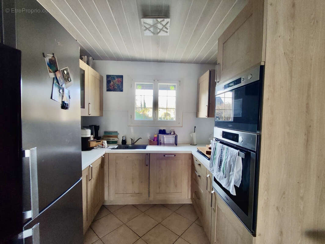 Maison à CHEVILLON-SUR-HUILLARD