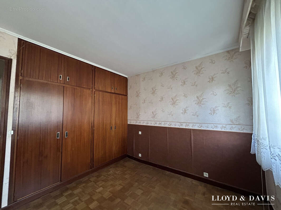 chambre - Maison à VAILLY-SUR-AISNE