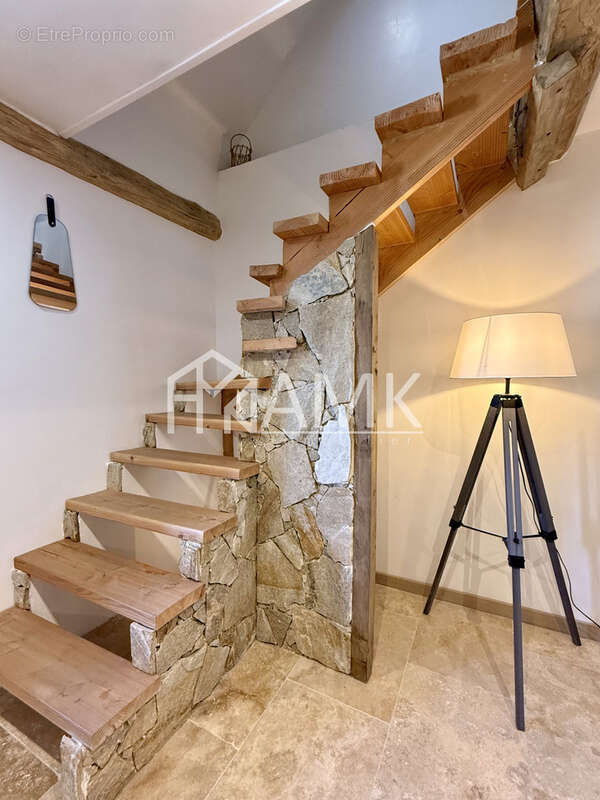 Maison à CROTS