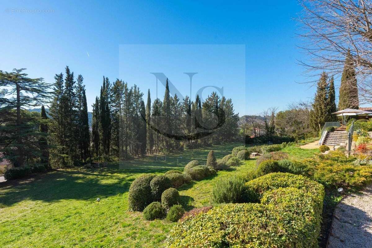 Maison à AIX-EN-PROVENCE