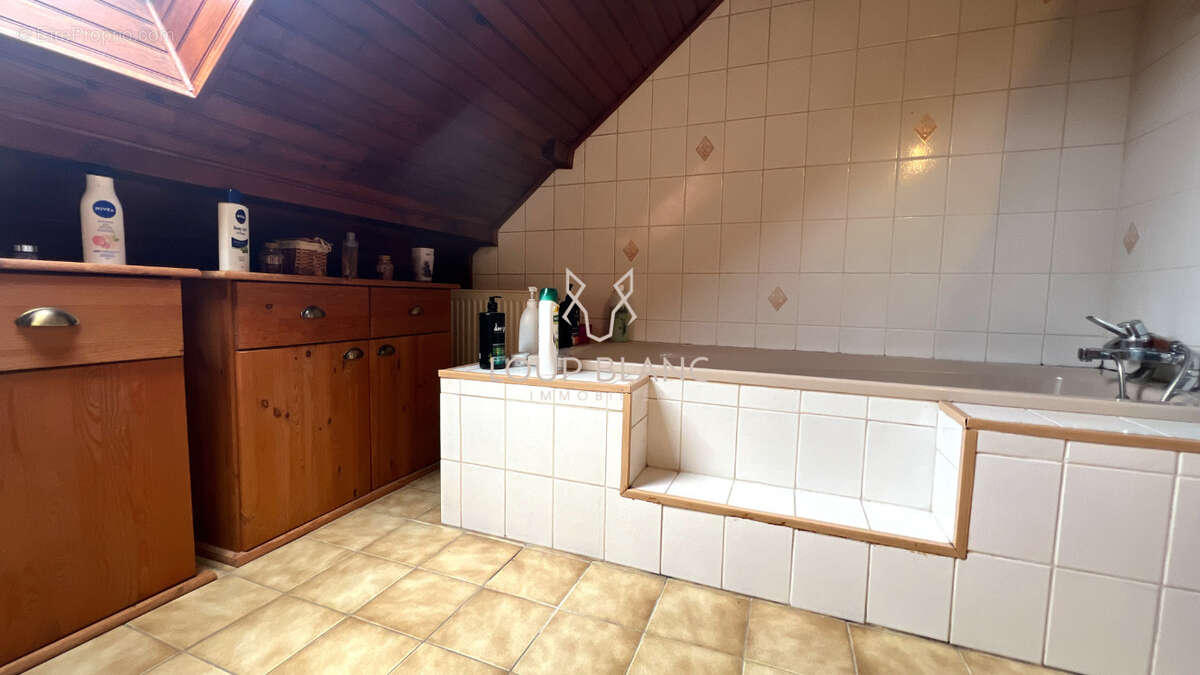 Maison à OFFEMONT