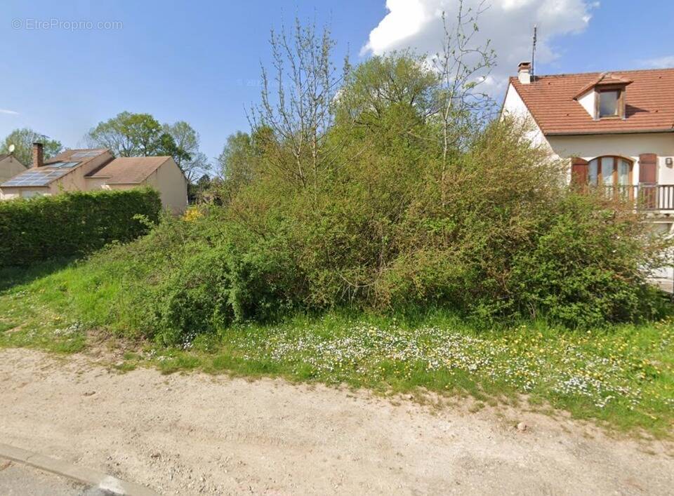 Terrain à VILLEJUST