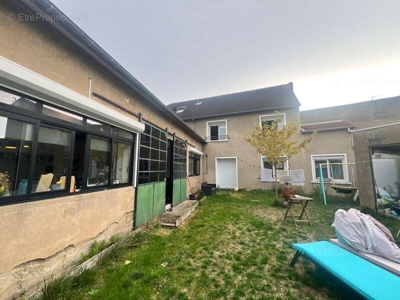 Maison à CHATELLERAULT