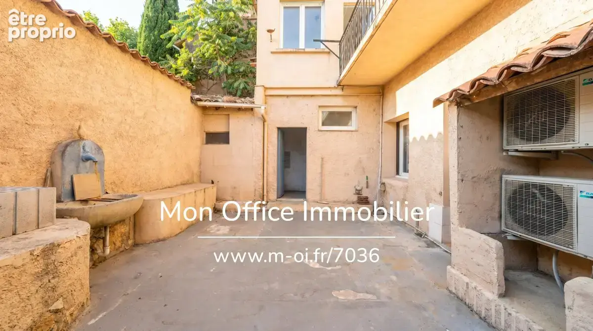 Référence : 7036-CDI - Grande maison de ville avec cour intérieure et fort potentiel - photo 2