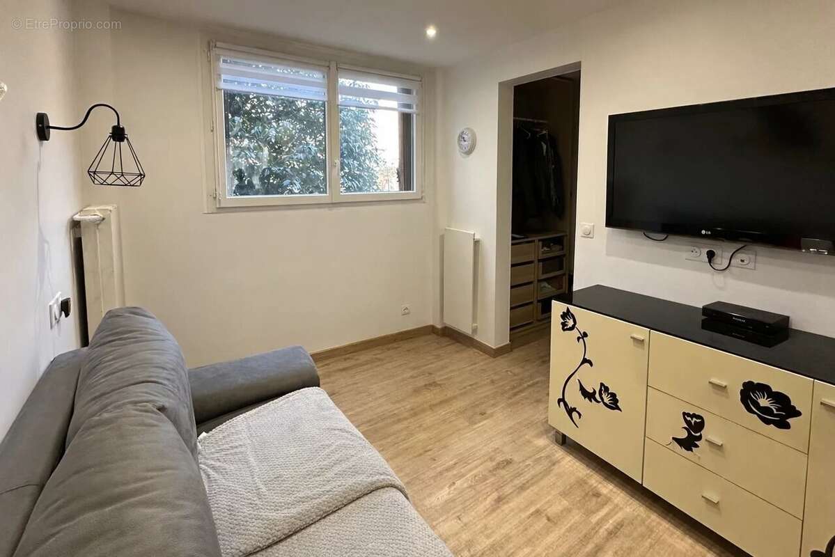 Appartement à SAINT-MAUR-DES-FOSSES