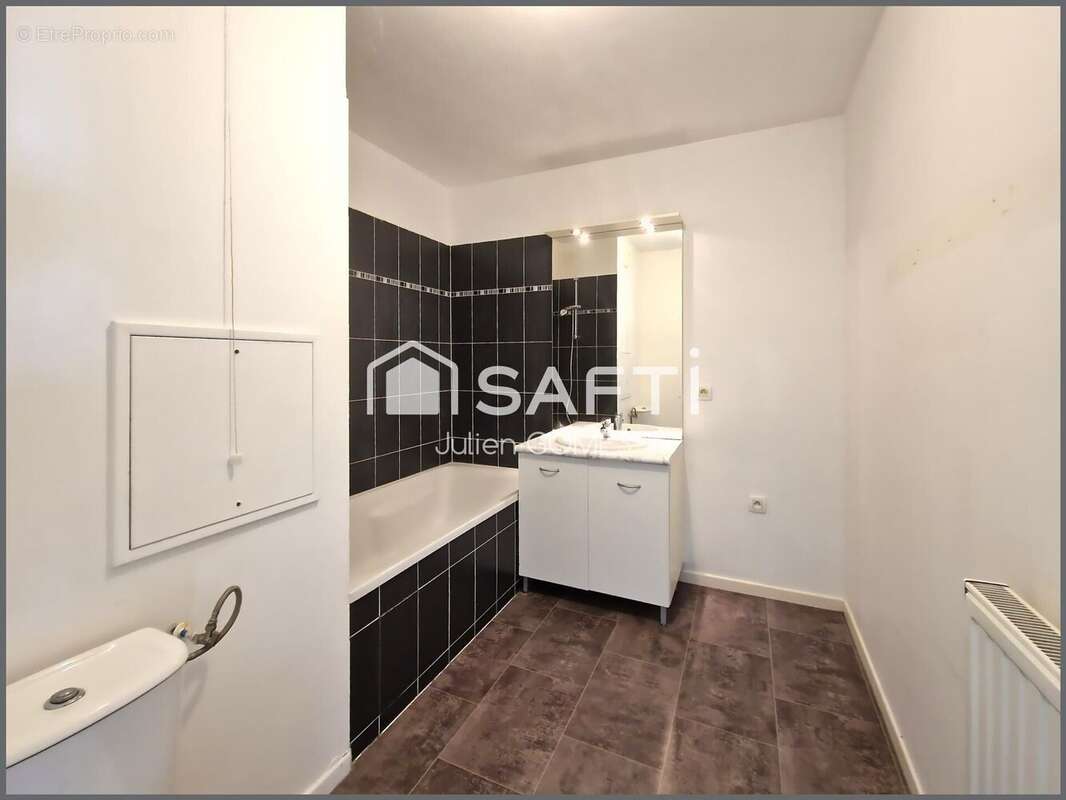 Photo 8 - Appartement à LIEUSAINT