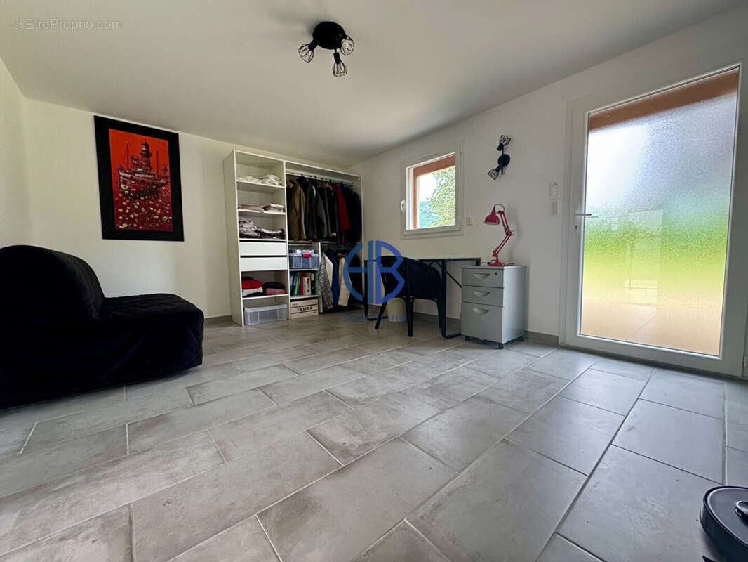 Maison à SERRIERES-DE-BRIORD