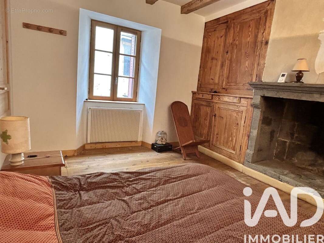 Photo 7 - Maison à BESSE-ET-SAINT-ANASTAISE