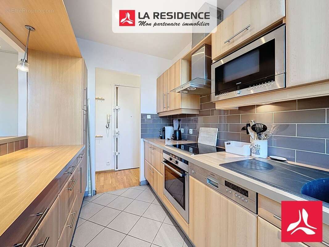 Appartement à PARIS-17E