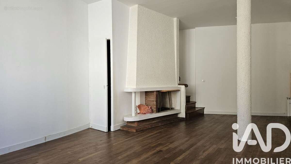 Maison 105 m² à Aussac-Vadalle  - photo 3