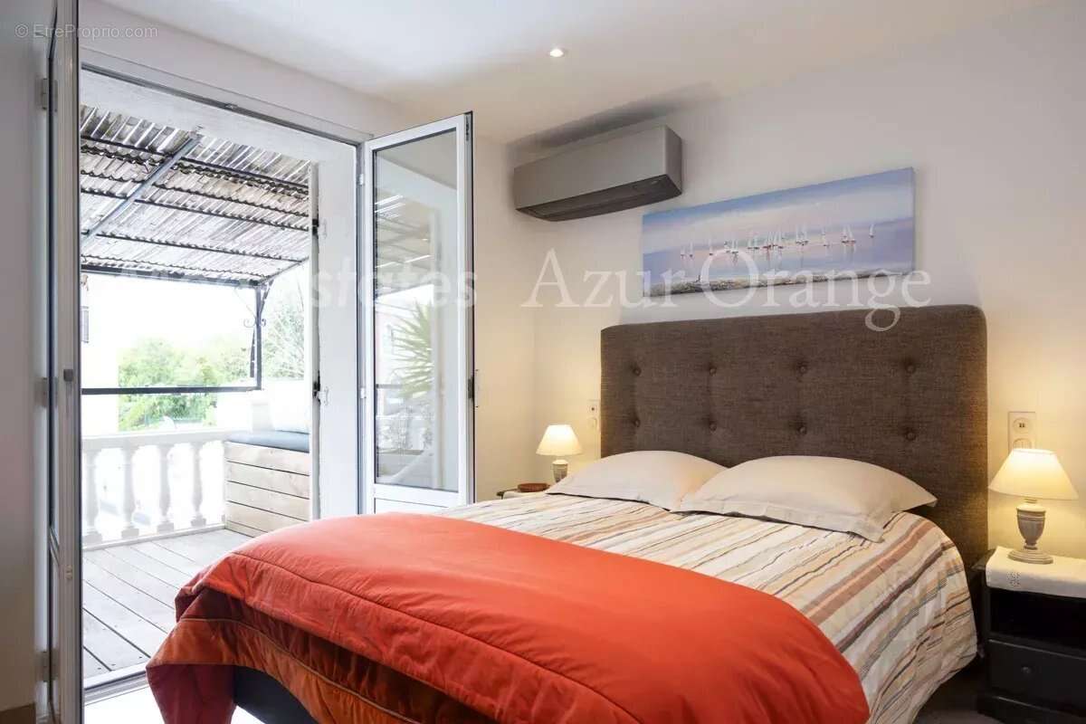 Appartement à GRIMAUD