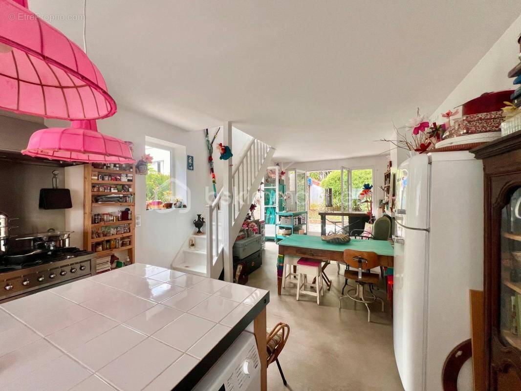 Maison de 70 m2 avec jardin - VAUCRESSON - photo 1