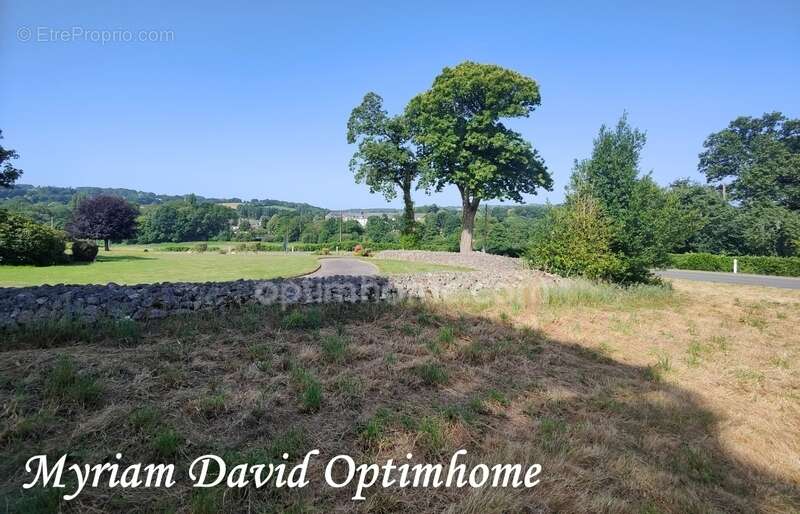 Terrain à bâtir de 2 260 m² proche de Gouarec - photo 4