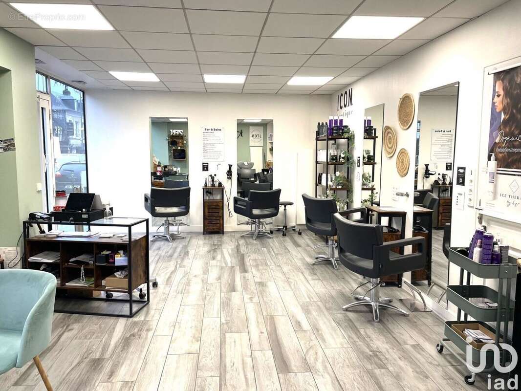 Photo 2 - Commerce à BOURG-ACHARD