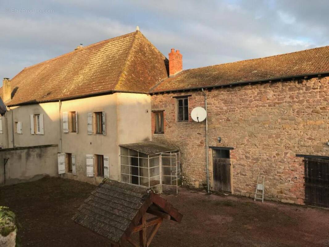 Photo 1 - Maison à LA CLAYETTE